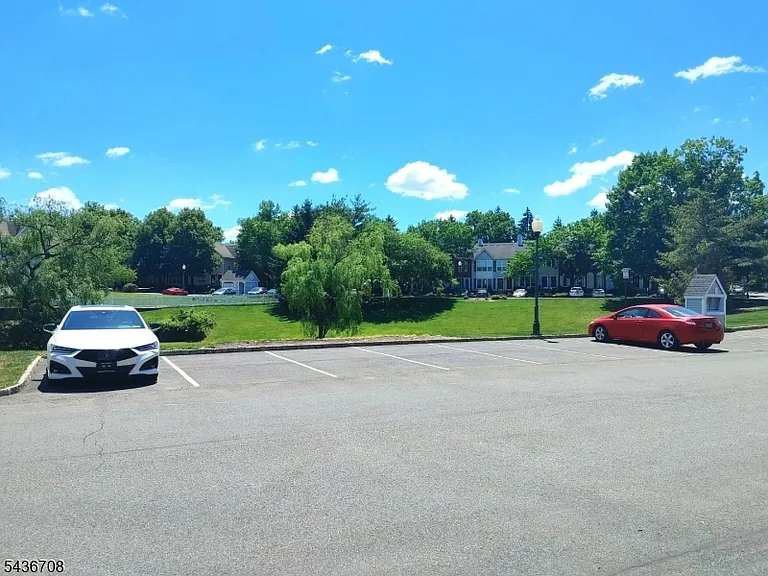 98 Amethyst Way — Photo 17