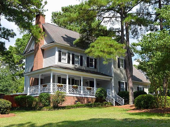 4th image of 10 Idlebrook Cir