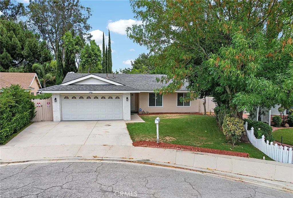 3 bed, 1603 sqft, $4,300 — Photo 2