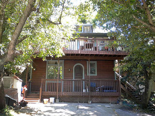 1st image of 8 Redwood Ave