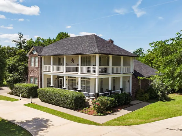 720 Aqua Vista Dr, Granbury, TX 76049