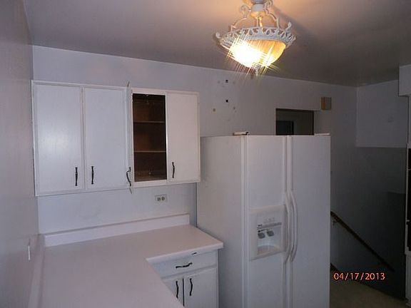 5th image of 437 N Park Dr