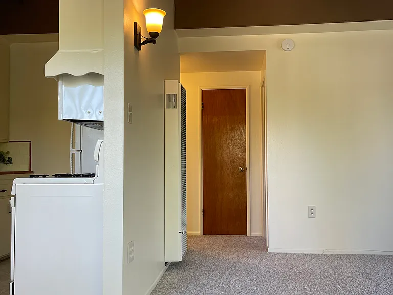 1316 Sylvan Blvd #20 — Photo 15
