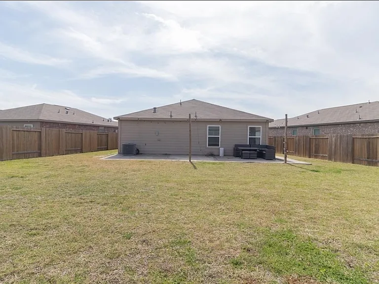 15310 Albert Oak Dr — Photo 26