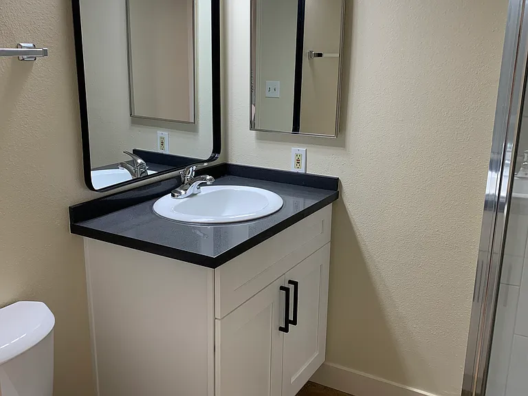 519 Palm Dr #13 — Photo 18
