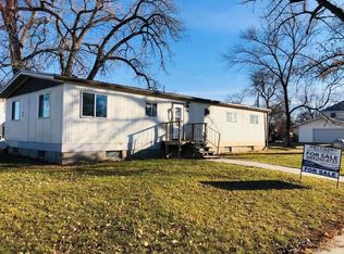 407 N Broadway, Groton, SD 57445