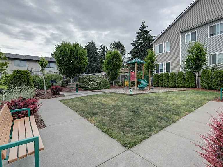 Ambaum Place I | Modern Apartment Homes w/ In-Unit Laundry! — Photo 1