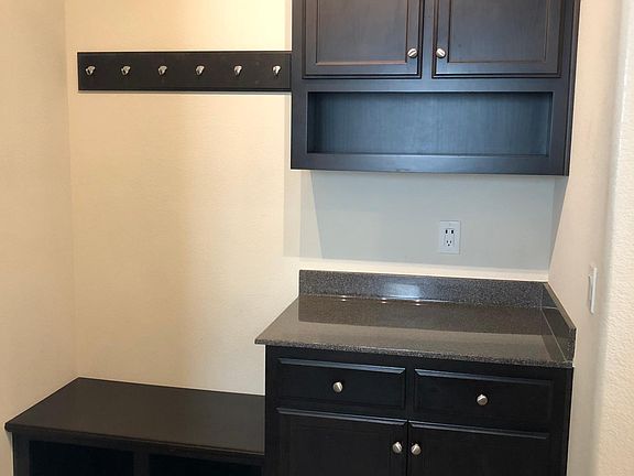 5th image of 651 Caspian Dr