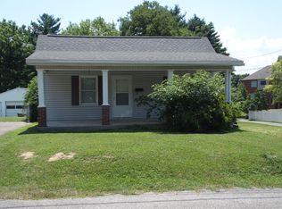 30 Corbett St, Salem, VA 24153