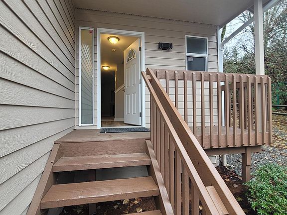 Unit A, small front deck