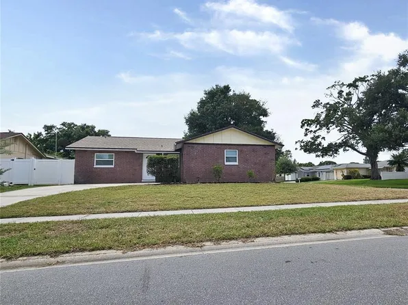 6092 BURCH STREET N, ST PETERSBURG, FL 33709