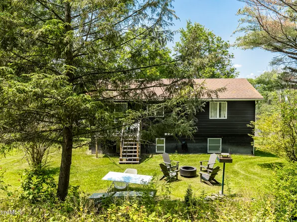 41 Frese Rd, Hudson, NY 12534