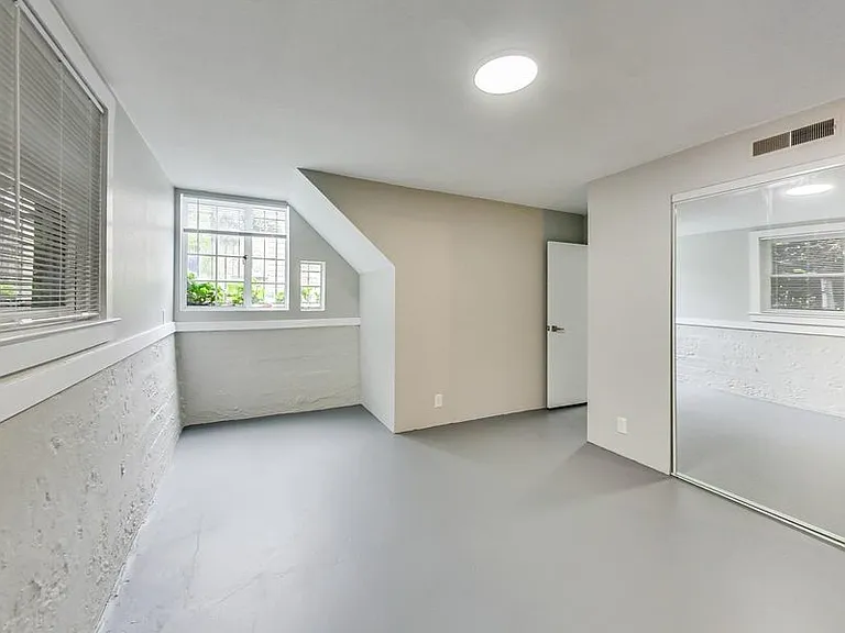 1824 Linden St #8 — Photo 13
