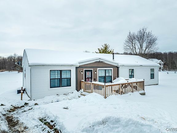 2nd image of 51 Pangborn Rd