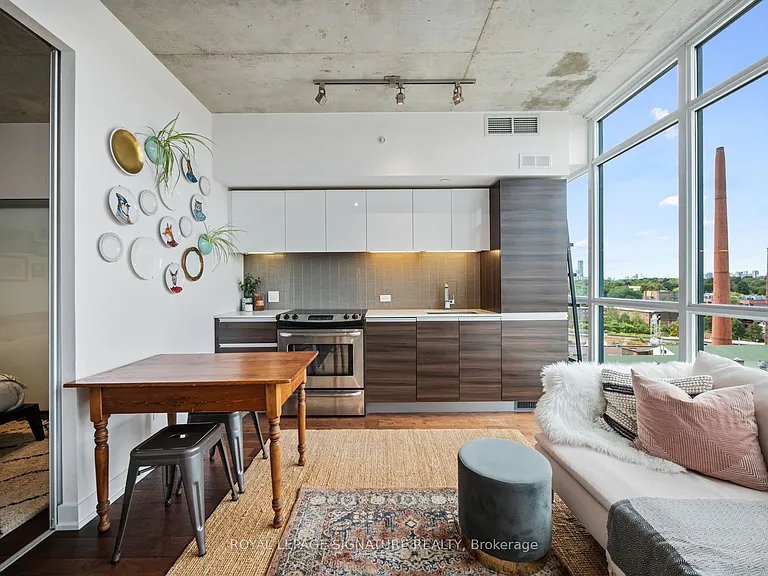 1190 Dundas St E #1023 — Photo 4