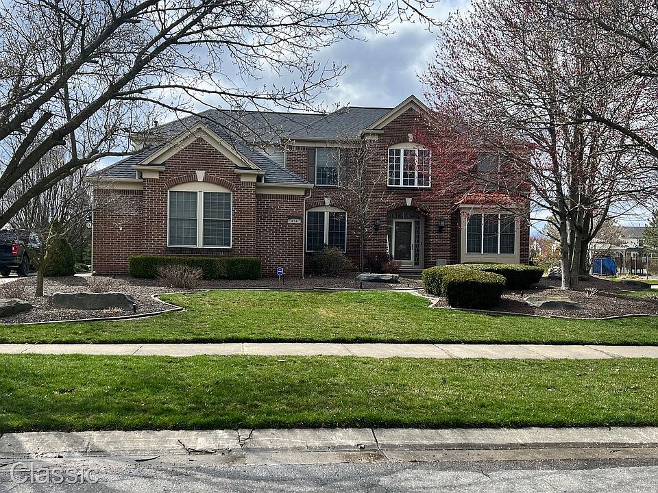 1st image of 454 Sylvan Dr