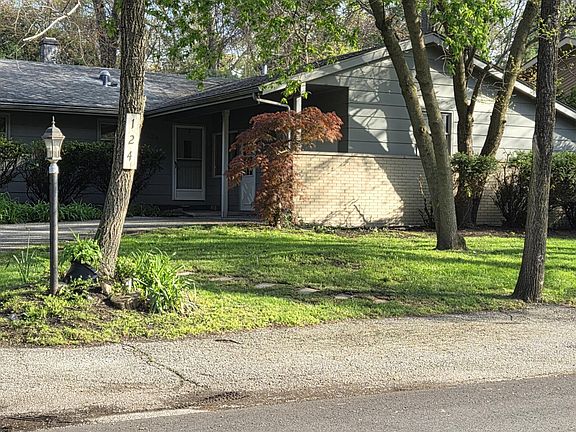 2nd image of 124 Diana Rd