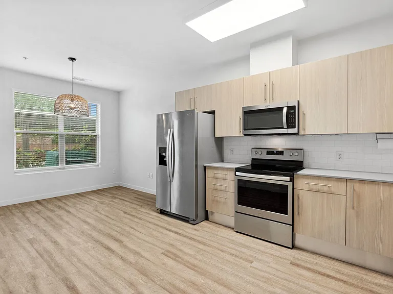 7805 Cooper Ln #606 — Photo 6
