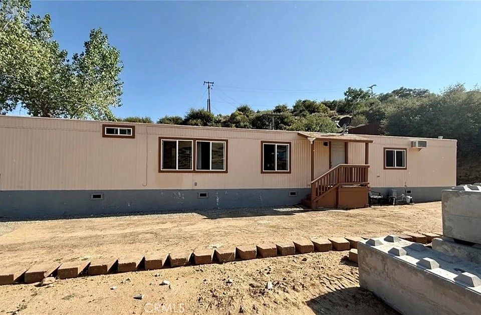 1st image of 657 Lebec Dr #27