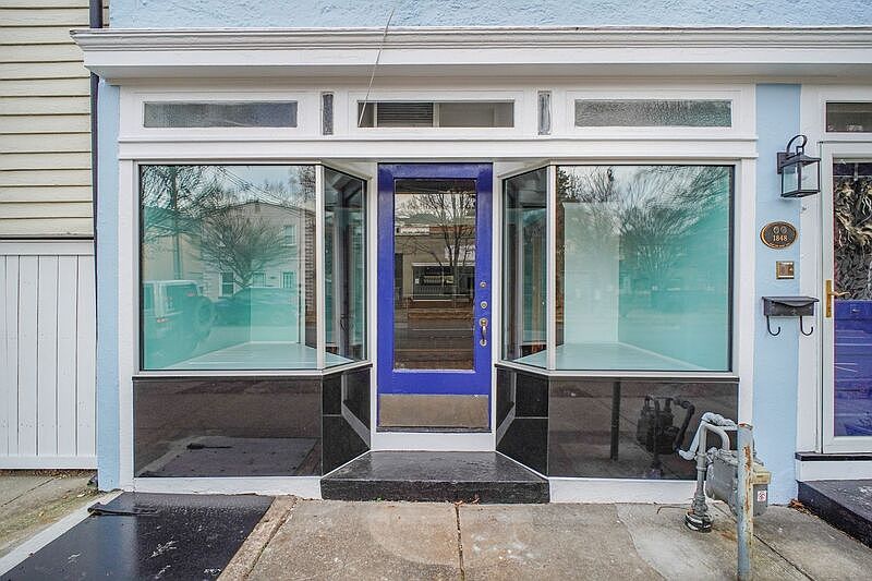 1st image of 1109 Caroline St