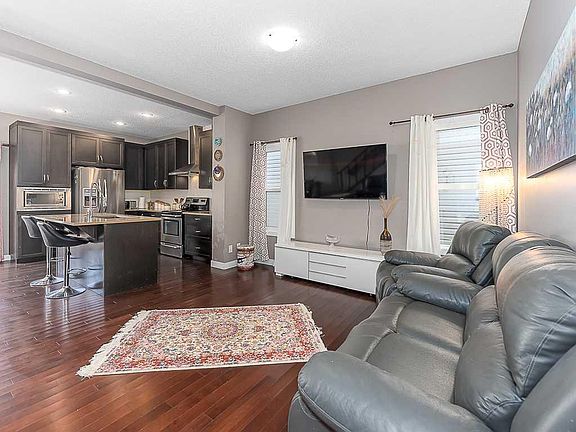 4th image of 393 SW Panton Way NW