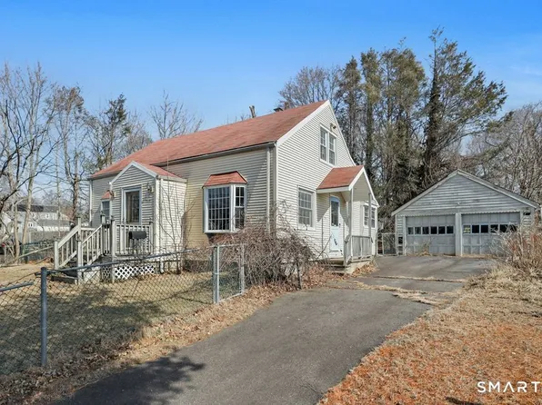 110 Minturn Road, Bridgeport, CT 06606
