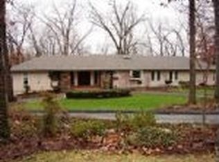 5711 S Thetford Pl, Springfield, MO 65804