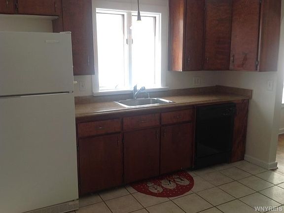 3rd image of 5177 S Park Ave