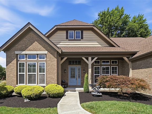 4th image of 1584 Hawk Ridge Dr