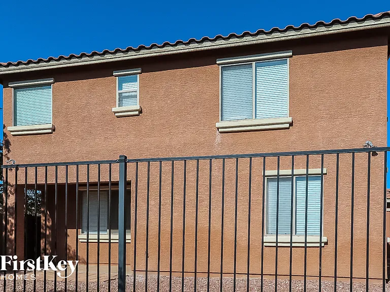 4027 W Valley View Dr — Photo 15