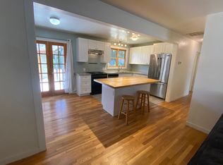 1042 Winchester Ave, Medford, OR 97501