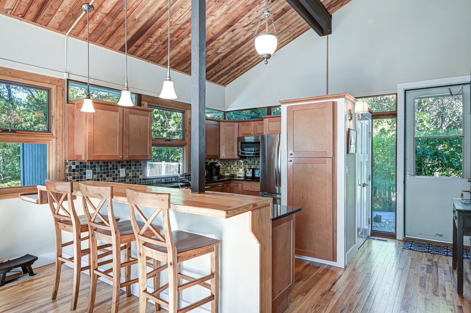  Open Kitchen 