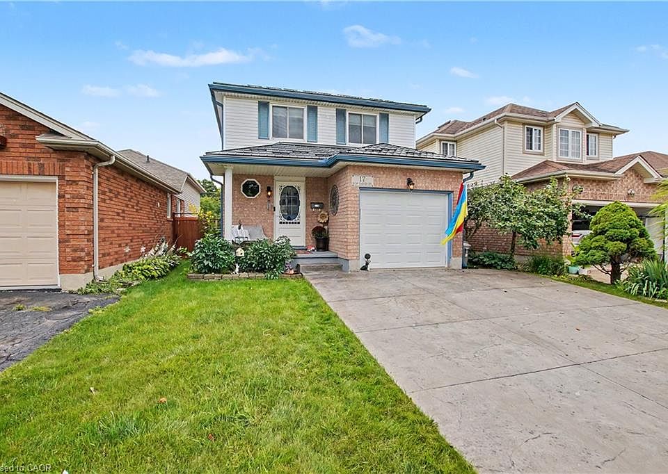 1st image of 17 Bush Clover Cres