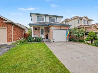 17 Bush Clover Cres, Kitchener, ON N2E 3P9
