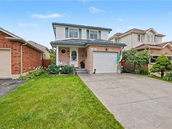 17 Bush Clover Cres, Kitchener, ON N2E 3P9