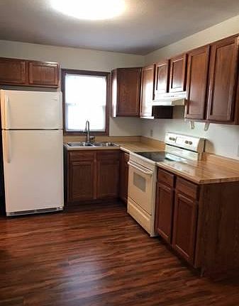 3rd image of 712 S Osteopathy Ave #A
