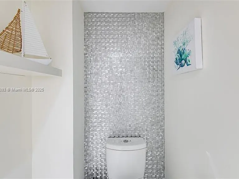 6917 Collins Avenue Cu #720 — Photo 26