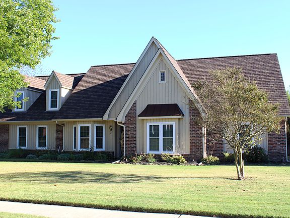 3rd image of 8855 Doveland Dr