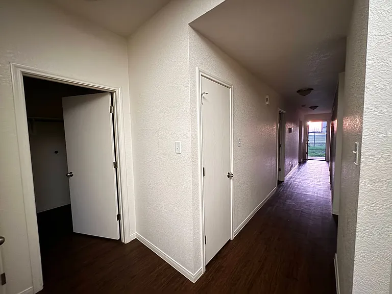 4707 Waterproof Dr — Photo 15