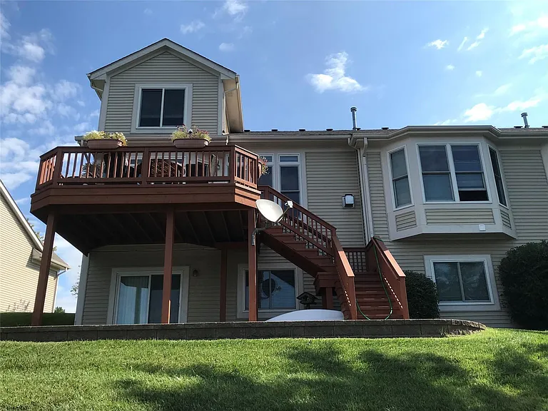 919 Stony Lake Ct #36 — Photo 2
