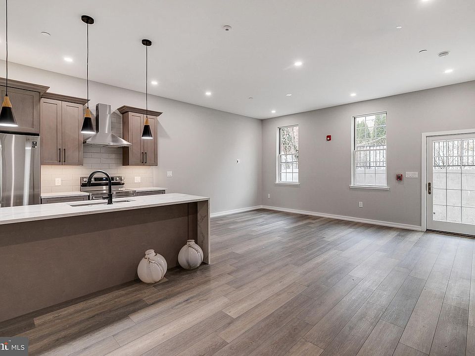 1st image of 752 S 16th St #1C