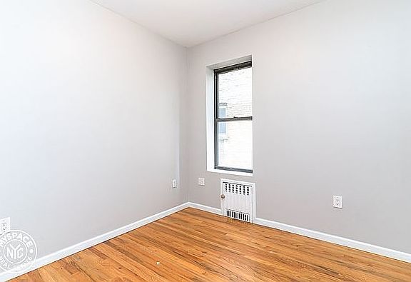 5th image of 365 E 21st St APT 3B