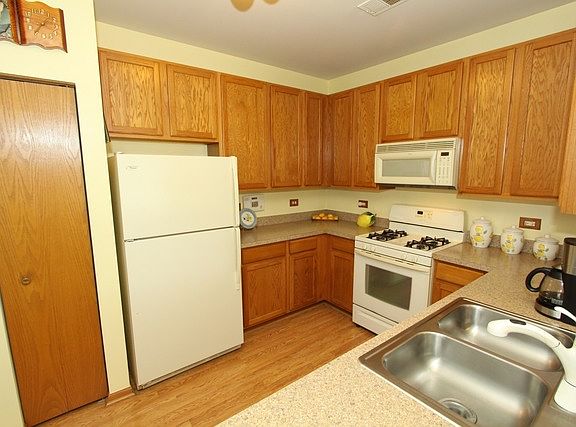 5th image of 5001 Albany Ct
