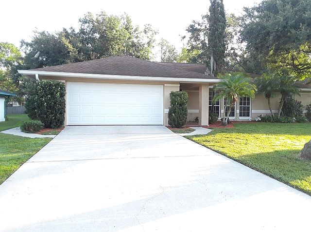 1st image of 117 Towering Pines Dr