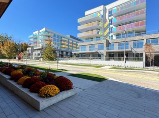 333 Sunseeker Ave #306, Innisfil, ON L9S 0J7