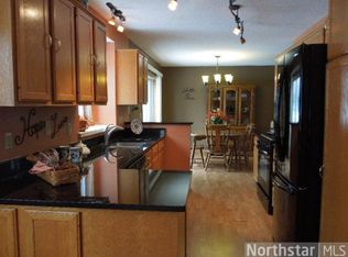 13010 Garrett Ln, Apple Valley, MN 55124