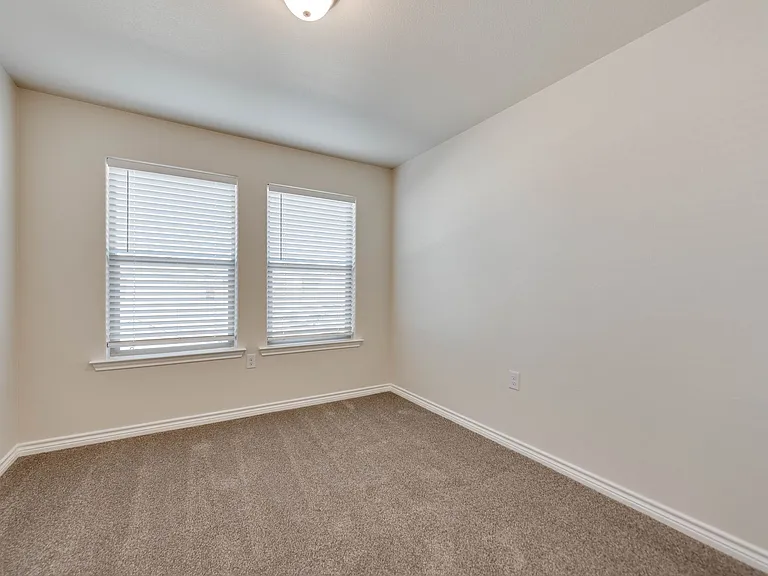 1325 Hogback Way — Photo 15
