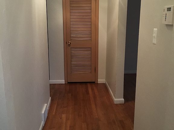 3rd image of 23620 Wildwood Ave