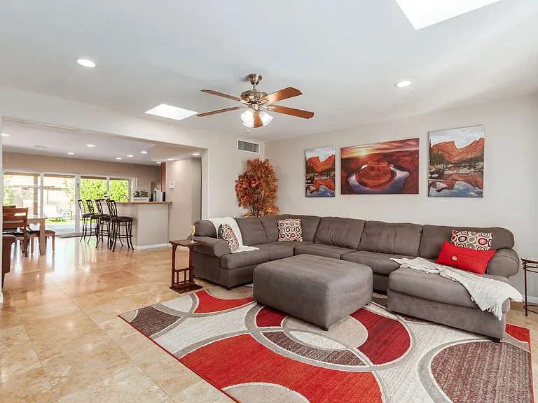 8208 E Weldon Ave — Photo 6