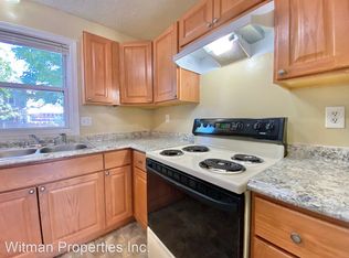 33 Grant St, Springfield, MA 01109